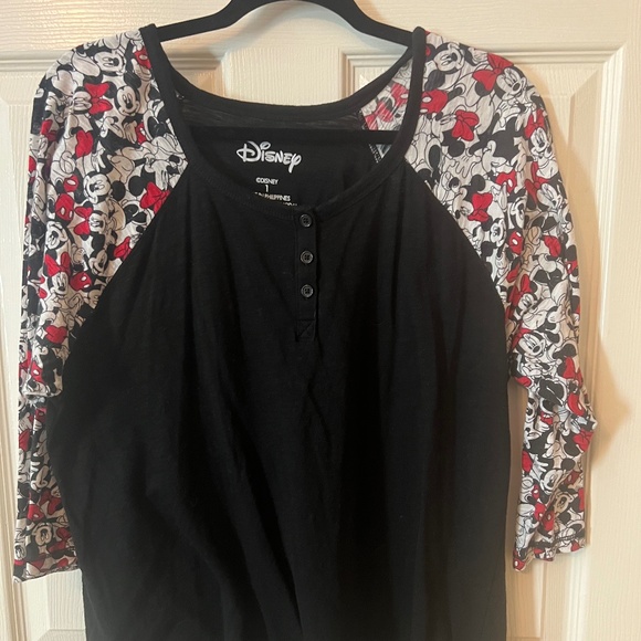 DISNEY MICKEY & MINNIE BLACK HENLEY RAGLAN TOP Size 1X (14-16) - Picture 4 of 5